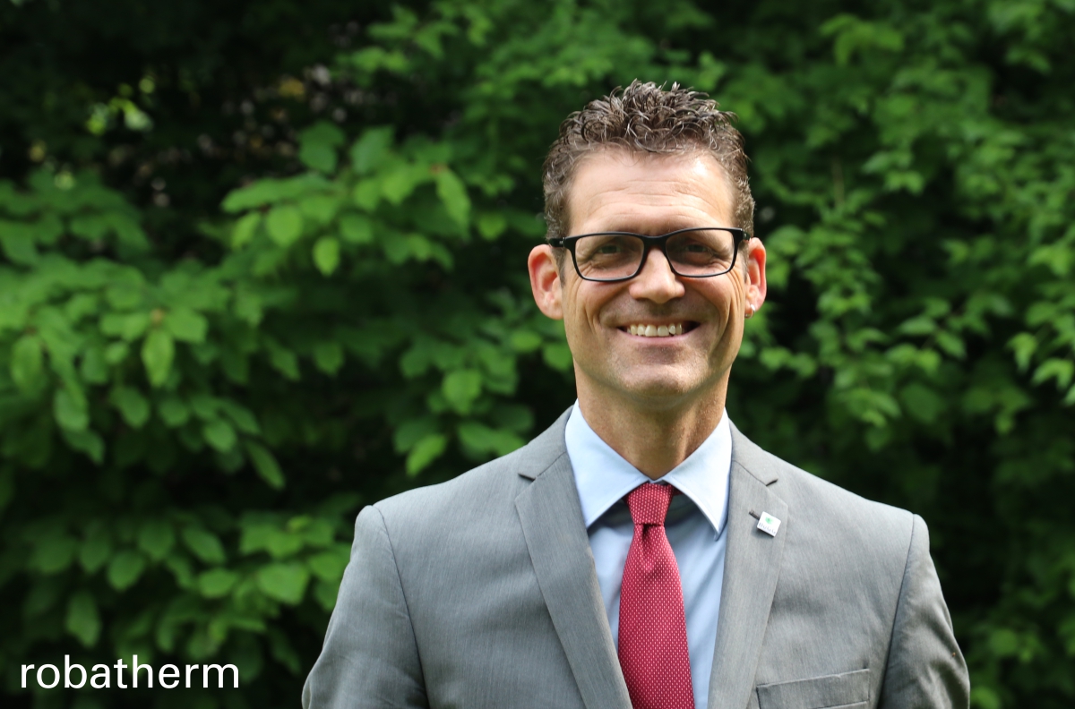 #Raumlufttechnik in Kombination mit #Dachbegrünung:  Ein Interview mit Dipl.-Biologe Dr. Gunter Mann lässt in die vielschichtigen Möglichkeiten der Dach- und Fassadenbegrünung blicken und welche Synergieeffekte daraus entstehen können. #rlt #lüftung
robatherm.com/de/unternehmen…