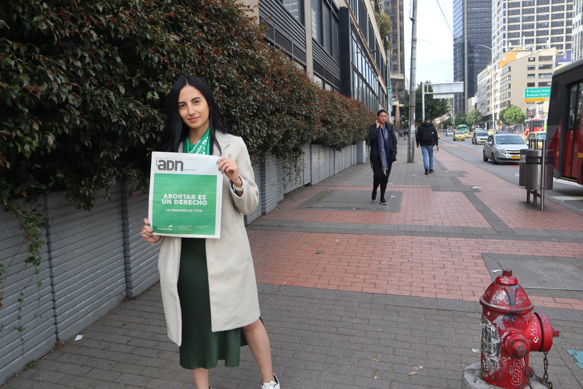 ProfamiliaCol's tweet photo. Buenos días 💚
¡Los derechos son portada!

#LaDecisiónEsTuya 

#AbortoLegal #AbortoSeguro #Aborto #Derechos #DSDR https://t.co/nXEQXW4K6n