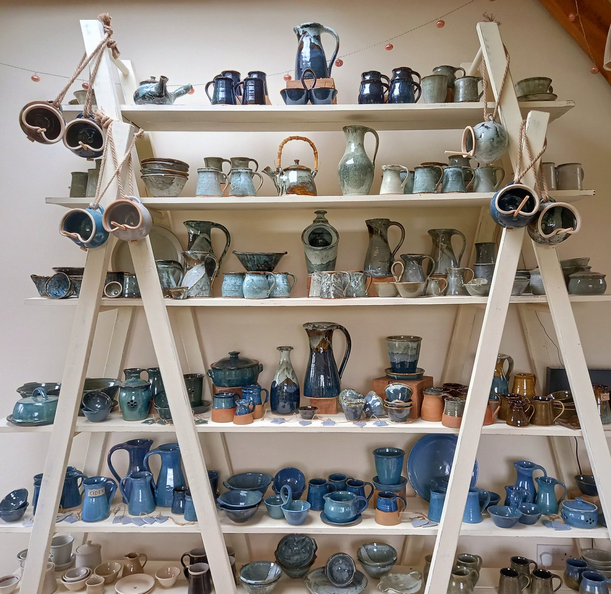 EllisPotteryHH's tweet photo. It won't all be about the SALE items this weekend. You will still be able to purchase from our Home Gallery pieces too!

SAT &amp; SUN from 10am-3pm. 

Come &amp; have a browse &amp; perhaps pick up a bargain from our Seconds &amp; Old Stock Sale while you are here. 

  #pottery #ceramics #sale https://t.co/pcrL2caBiy