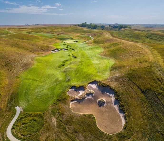 MichaelSimons47's tweet photo. Landmand Golf Club. What a place! Although the trip was quick, it was such a fun time. Well done to the entire team behind creating and carrying forward this unforgettable project. I look forward to the day when I can play here again! https://t.co/lQHkgO3B7G