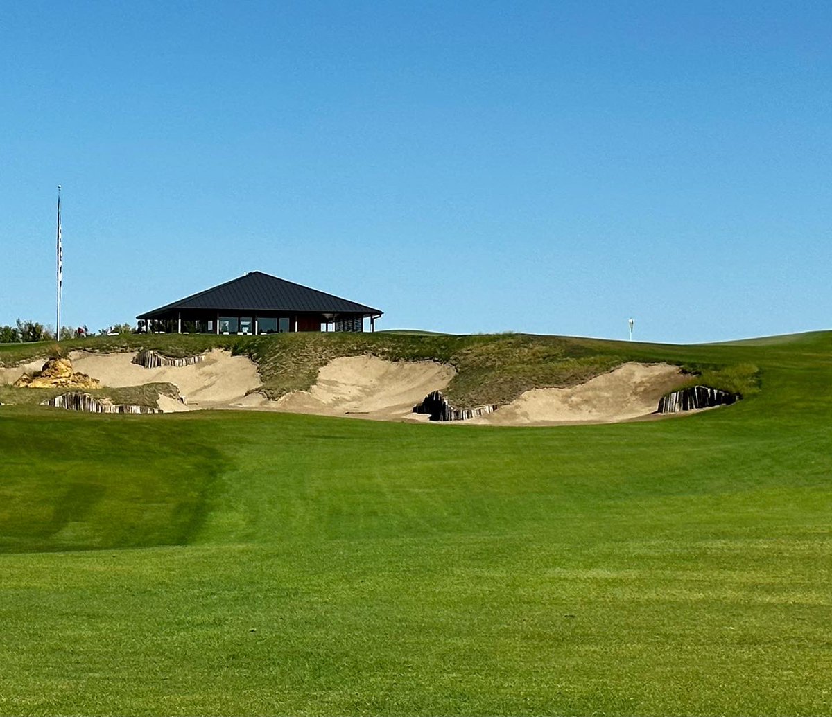 MichaelSimons47's tweet photo. Landmand Golf Club. What a place! Although the trip was quick, it was such a fun time. Well done to the entire team behind creating and carrying forward this unforgettable project. I look forward to the day when I can play here again! https://t.co/lQHkgO3B7G