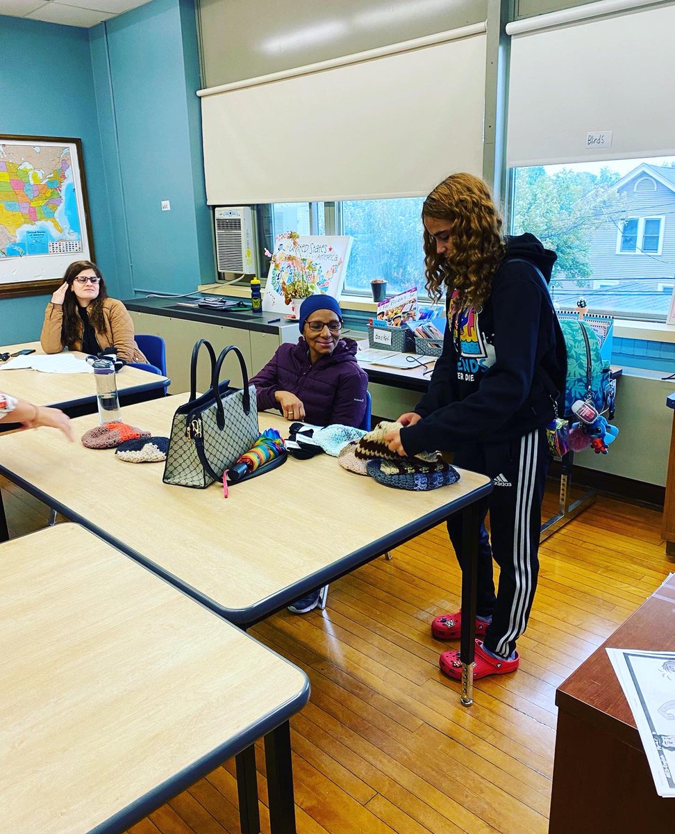 Strengthening community connections by sharing our <a href="/BOMBAS/">Bombas</a> with community Ed students. Great job 101 Whites! <a href="/bigpiclearning/">Big Picture Learning</a> <a href="/ktufsd/">Ken-Ton UFSD</a>