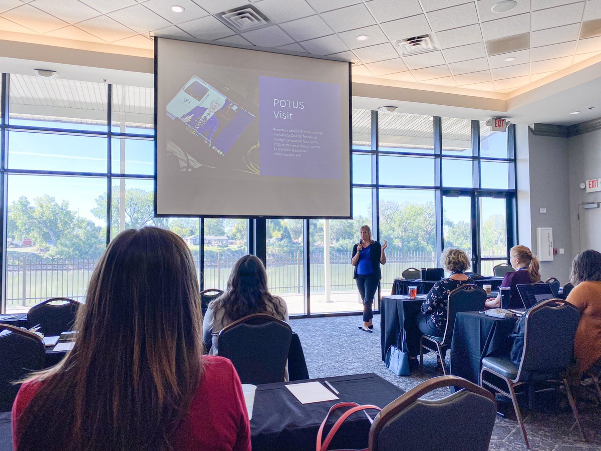 R_Marzahn's tweet photo. Learning about ‘When @POTUS visits’ at #NCMPRd5. 
Great job, @zimmee1 and @dctc! https://t.co/EAVkT9w7HA