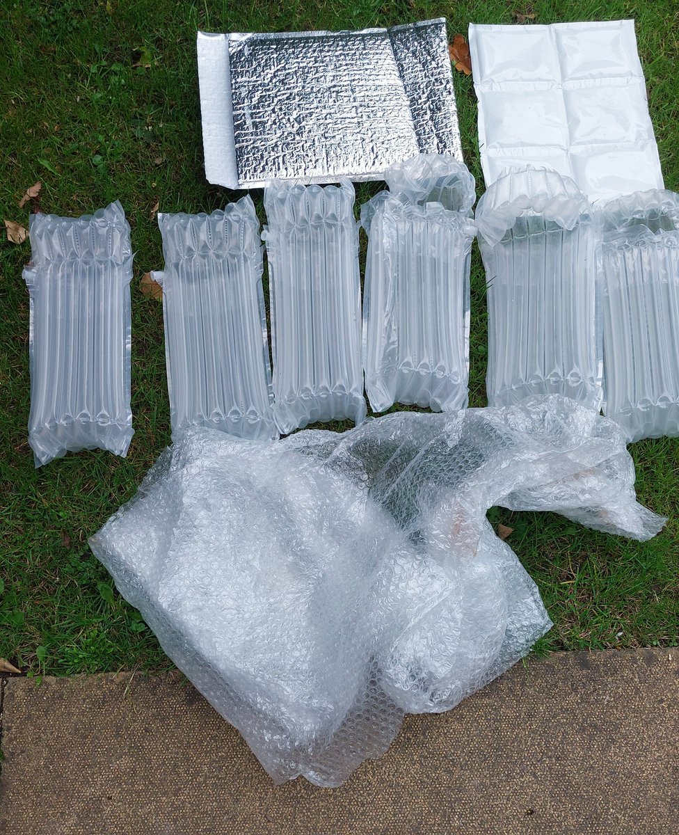 Boppertyhat's tweet photo. Reluctant to name and shame but is all this really necessary for 6 bottles of wine and a few slices of ham? #plasticfree #EnvironmentalSustainability #packaging #environmentalfriendly #waste #recycling #sustainable #lowcarbon https://t.co/2ybhUz8IJk