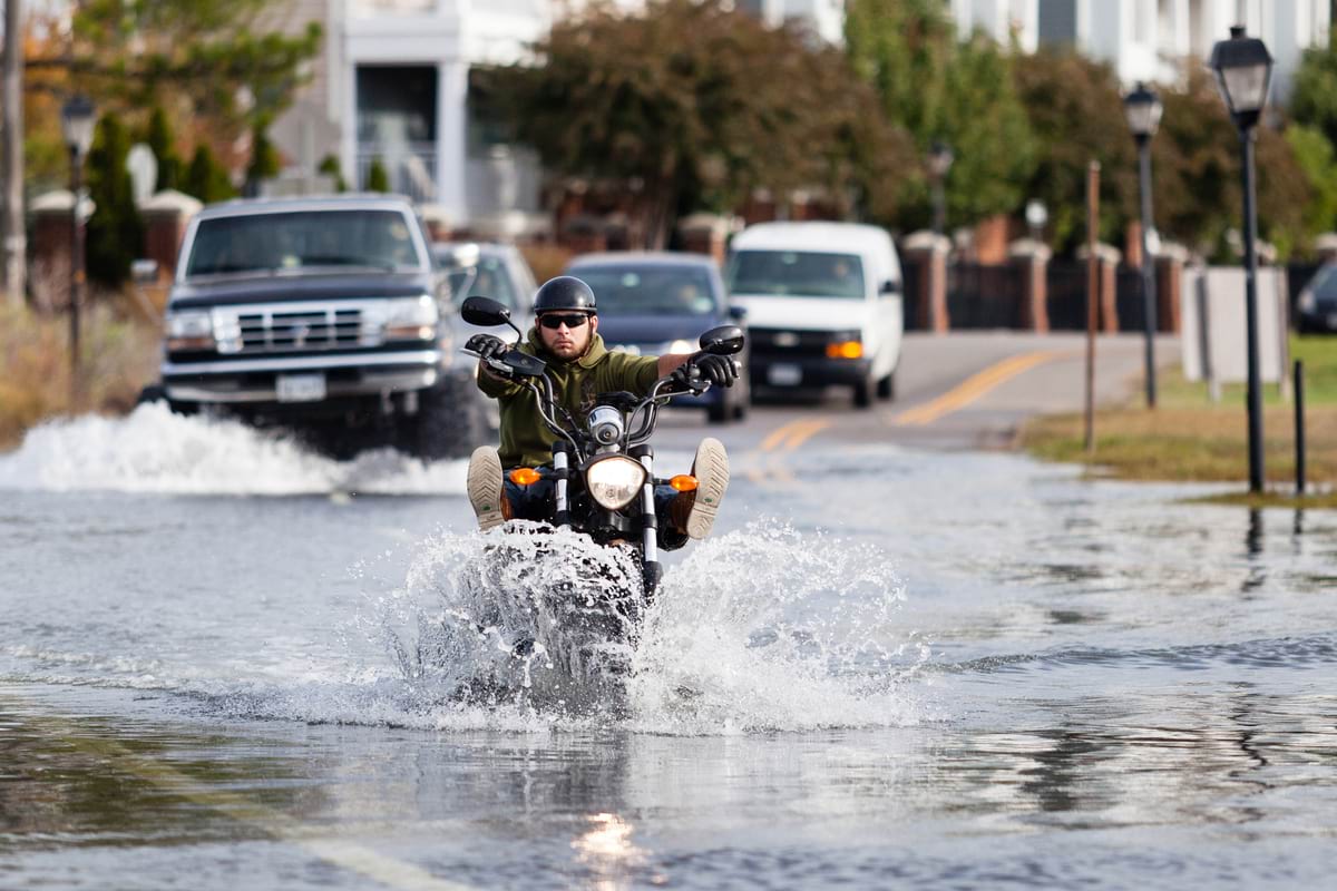 noaacoastalsci's tweet photo. NCCOS is proud to announce $11M in awards for coastal and infrastructure resilience work in 2022. 18 projects will help inform mitigation of #SeaLevelRise &amp; investigate the application of #NatureBasedSolutions to reduce sea level rise &amp; flooding impacts. https://t.co/iTUYfW612w https://t.co/BTH77L2vxU