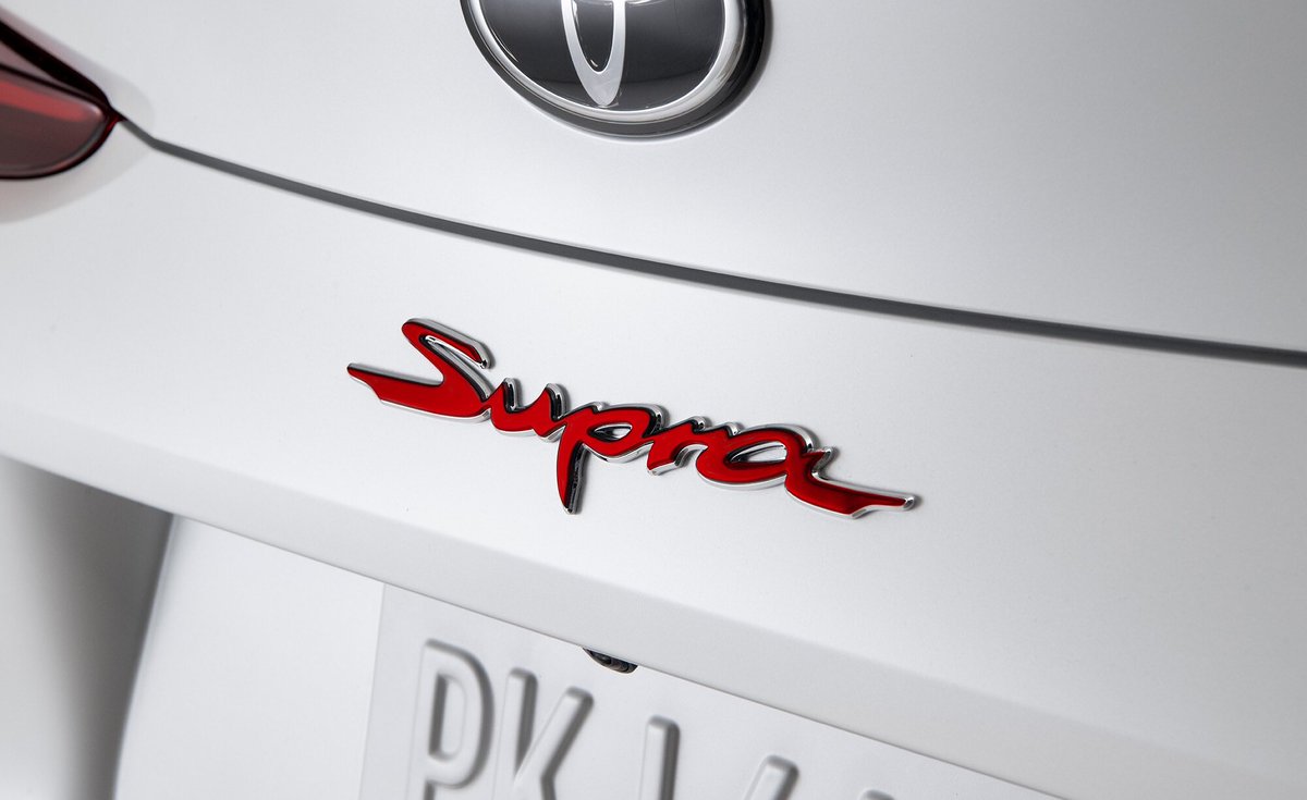 AutosyMas's tweet photo. Toyota trae para México una edición muy limitada de unidades del GR Supra Manual Special Edition. Tan solo llegarán al país 12 unidades en un Blanco Mate y con un costo de $1,440,800 pesos.

¿Quién dice yo? 🤚🏽

@ToyotaMex #BuenosDias #FelizMartesATodos #SupraMT #Toyota #ET https://t.co/8Y53VStjxi