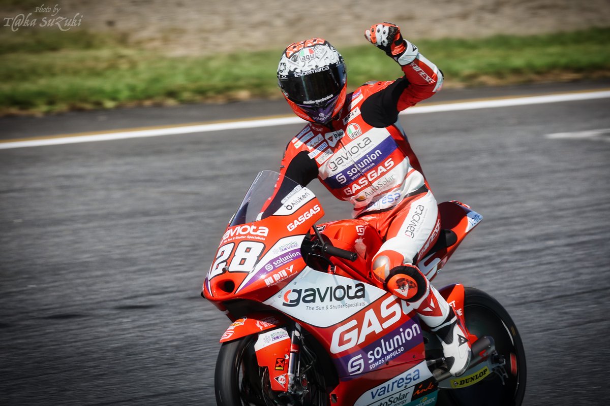 no07t_suzuki's tweet photo. MotoGP Rd.16 MOTUL日本GP
Moto3 Winning Run!
Autosolar GASGAS Aspar Team
#28 Izan Guevara
※2022.9.25撮
#motoGP_jp #motoGP #moto3
#Autosolar #GASGAS #Aspar #IzanGuevara
#モビリティリゾートもてぎ #もてぎ #motegi https://t.co/0KWE3rePNe