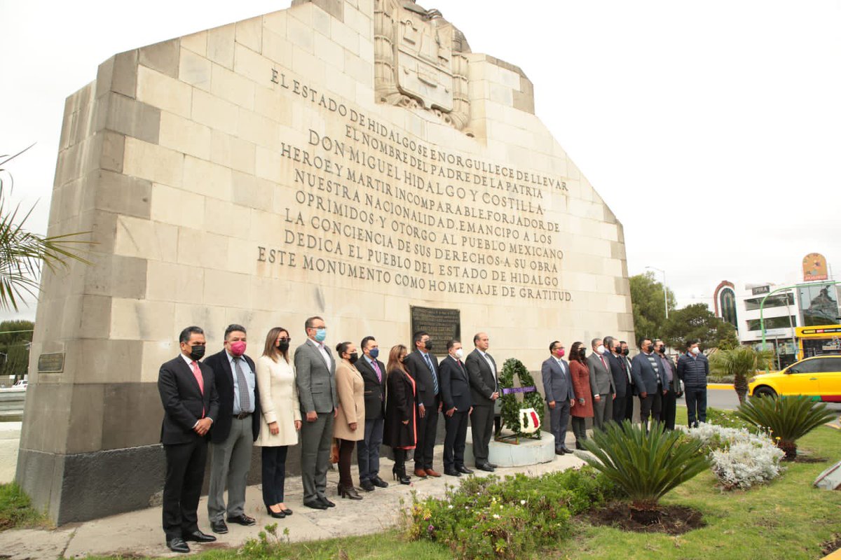 natycastrejonv's tweet image. Con la honrosa representación del gobernador @juliomenchaca_, esta mañana encabecé la guardia de honor y colocación de ofrenda floral en el Monumento de los Insurgentes, en el marco del Aniversario de la consumación de Independencia. #PrimeroElPueblo #NatyCastrejón
