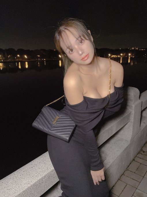 これがこう😛🔞💕  And this is what happened😛🔞 https://t.co/POPKJzHudg