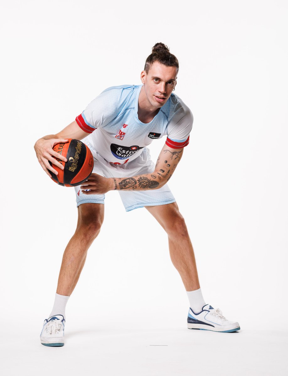 MONBUS OBRADOIRO tweet media