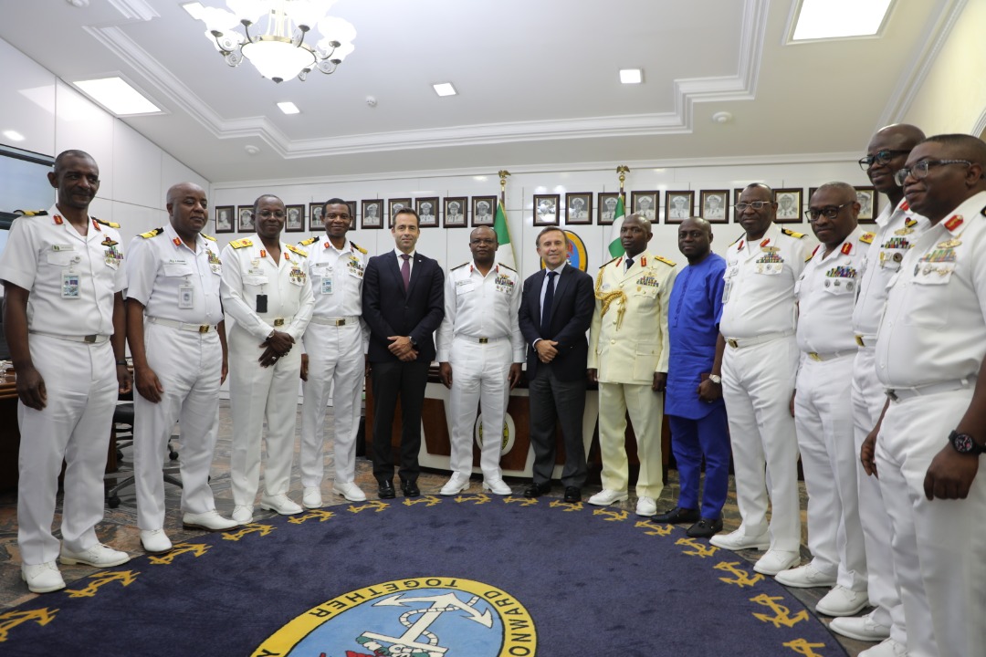 NigNavyToday's tweet photo. COURTESY VISIT TO THE CHIEF OF THE NAVAL STAFF VICE ADMIRAL AZ GAMBO BY PONTI ALBERTO THE VICE PRESIDENT OF LEONARDO HELO AFRICA AND HIS TEAM ON TUESDAY 27 SEPTEMBER 2022 https://t.co/6i9YkIKjXm