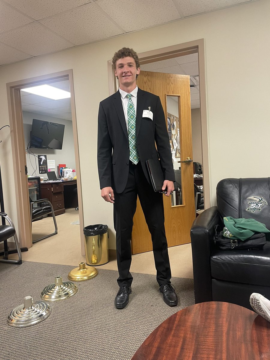 Miners_MBB's tweet photo. Drewwwww 😎 @ehouse04 https://t.co/O4NWuVE2lb
