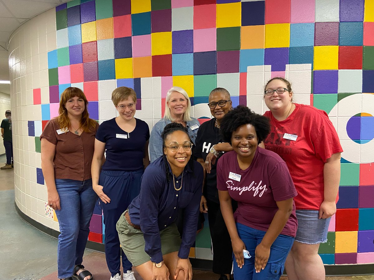 UnitedWayCG's tweet photo. We enjoyed having members of Fall Line Brewing Co.'s staff volunteer at Brookdale earlier this month! Don't miss Brews for Brookdale at Fall Line tomorrow night. Brookdale will receive 15% of sales from the event to help end homelessness in our community. #Unitedtoendhomelessness https://t.co/jGSh3o5l77