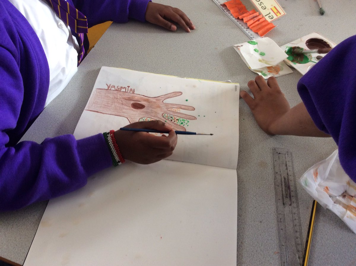 KingsleyLpool's tweet photo. #Class6P enjoyed using pointillism to create trees in art this afternoon. #KingsleyArt @Class6P π³ππ https://t.co/SjFBvOZTAr