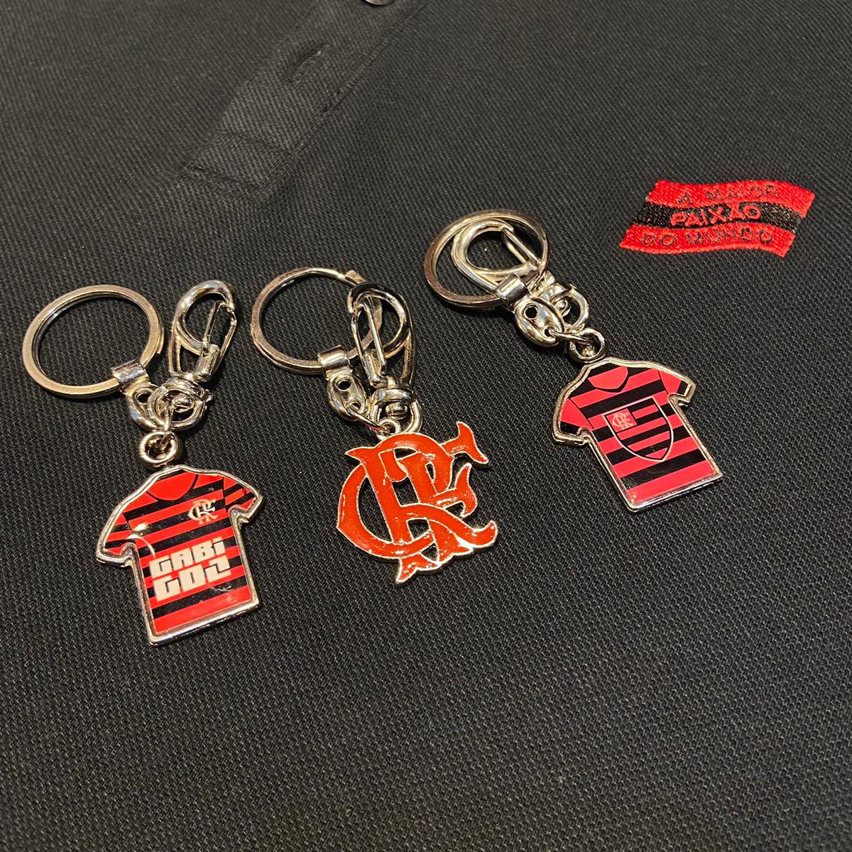 nacaornmaceio's tweet photo. Esses chaveiros do Mengão são incríveis e perfeitos para dar de presente! Leve o Flamengo sempre com você! 🔴⚫🔑

📍 Faça uma visita: Avenida Menino Marcelo, 3800 - Shopping Pátio Maceió
📲 Compre pelo WhatsApp: https://t.co/KhN7x9CJM4 https://t.co/DRqohEDzFn