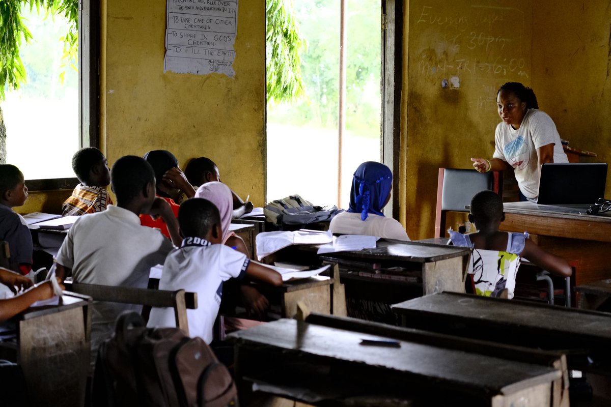 AFAWI's tweet photo. The AFAWI team recently hosted a workshop with girls and boys at a local school about gender equality, and the need for both girls AND boys to go to school https://t.co/xM9d4IEo47
