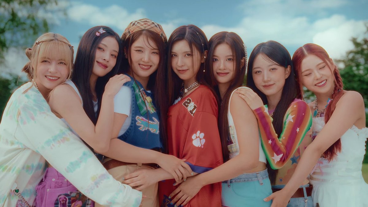 jinsqrdly's tweet photo. utopia ♡ https://t.co/fSKLthZdjT