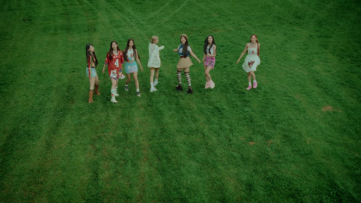 jinsqrdly's tweet photo. utopia ♡ https://t.co/fSKLthZdjT
