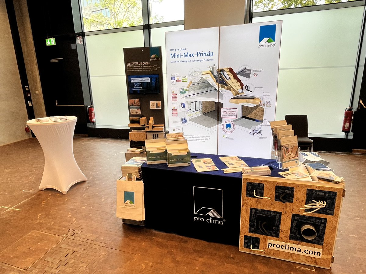 @ AFA Baufachkongress in Troisdorf. Unser Stand steht!
Morgen geht’s los - wir freuen uns!
#architects #architectsday 
afa-architekturmagazin.de/noch-wenige-pl…