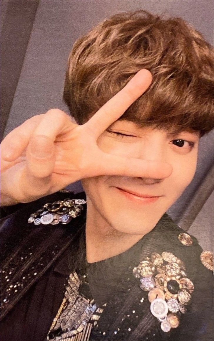fizhiyu's tweet photo. es la primera vez que siento que disfruté el servicio de un Idol, vimos a cy en todas sus facetas, hizo un montón de amigos, enamoró a todo el escuadrón, se divirtió y finalmente está de regreso 💖
#WelcomeBackChanyeol
#찬열아_전역축하해_보고싶었어
#CHANYEOL #박찬열 #엑소찬열 https://t.co/dTFyBe8KBX