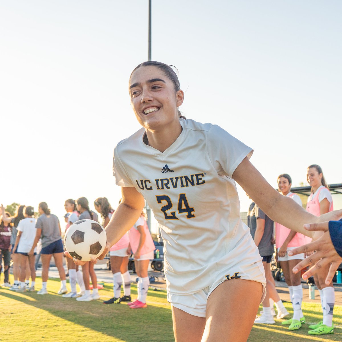 UCIwsoc's tweet photo. How it started ➡️ How it's going.

50 Career Matches as an Anteater for Maddy Chavez!

#TogetherWeZot https://t.co/6kdcxP6Yal