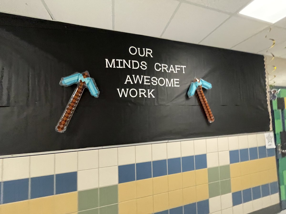 SLExDstars's tweet photo. Second grade is building their learning this week! #GameonatSLE #ExperienceSLE https://t.co/y7W3RD2qFW
