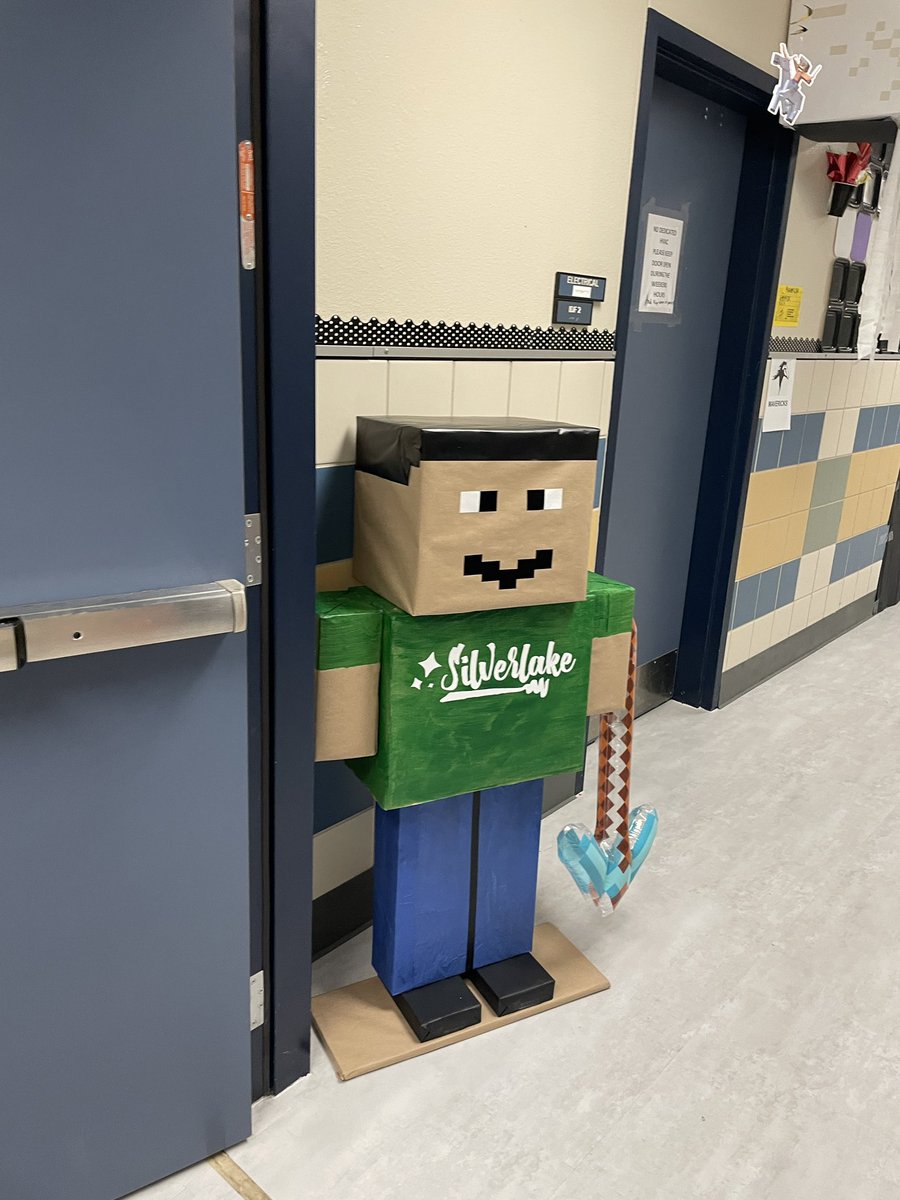 SLExDstars's tweet photo. Second grade is building their learning this week! #GameonatSLE #ExperienceSLE https://t.co/y7W3RD2qFW