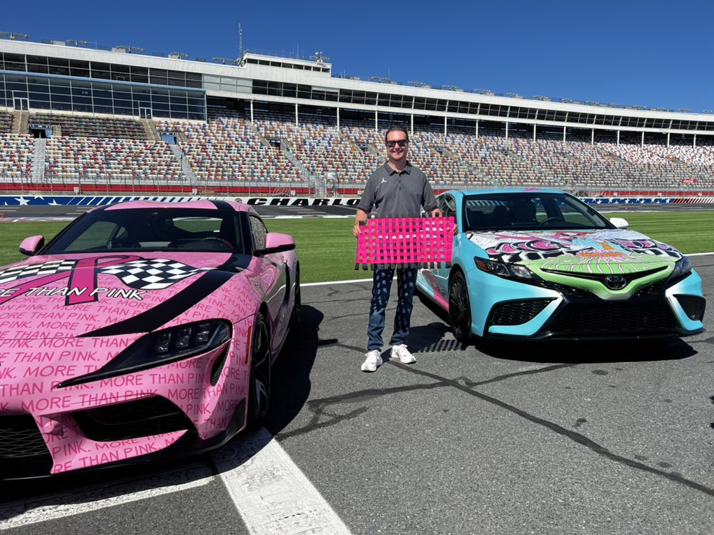 Back for 2022, @KurtBusch’s “Window of Hope” will raise awareness and funds to support breast cancer awareness in the Charlotte community. 💞🏁 #WindowOfHope | @23XIRacing