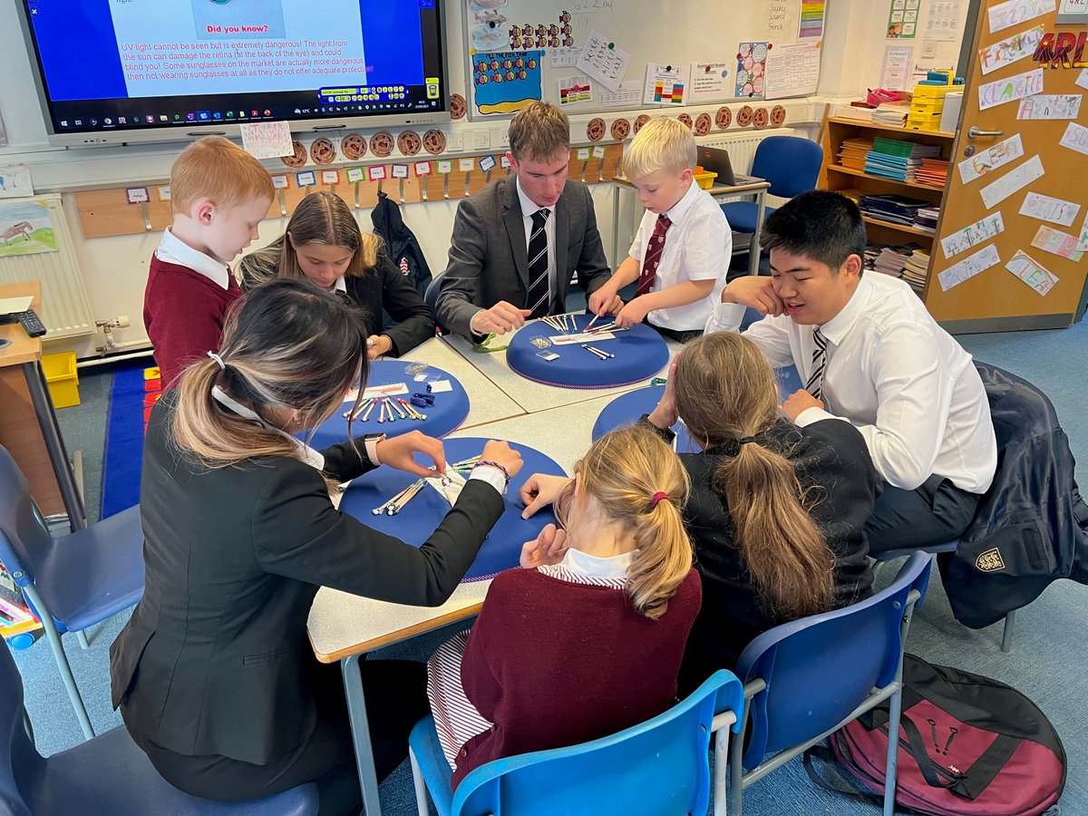 BromsSchool's tweet photo. Lace making club in full swing during Bromsgrove Service. We still have four spaces left if any @BromsPrep Year 3 or 4 students want to sign up on SOCS.
#BromsService #BromsYr3 #BromsYr4 #SchoolActivities https://t.co/vndhmU3kGF