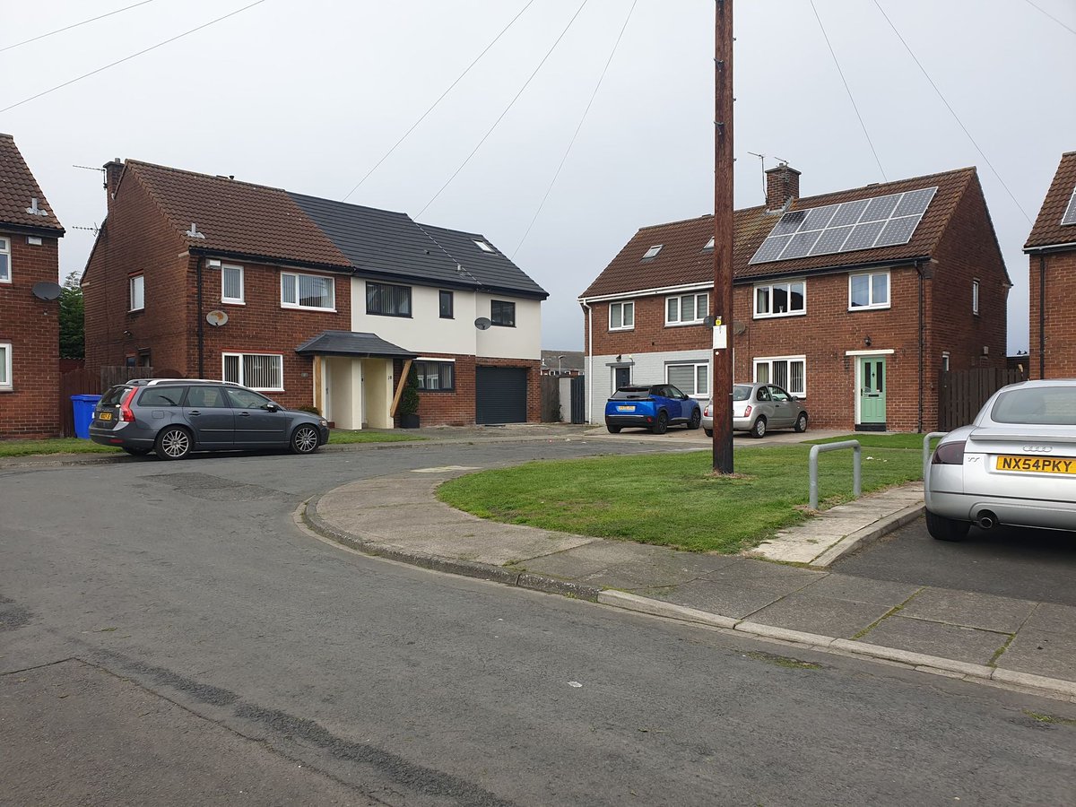 BlythHub's tweet photo. New in out Blyth Then and Now section - This corner of a #Cowpen street used to be the exact site of Red House Farm. Read more here ⬇️ #Blyth #BlythNorthumberland
https://t.co/T6psGQIAt2 https://t.co/NVZkYNGiCu