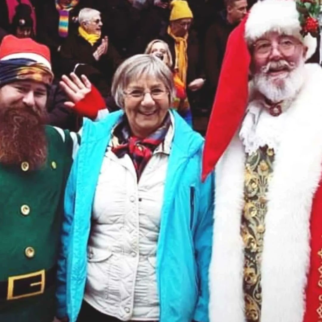 hhhancock's tweet photo. Yes , it's that time of the year again, where the #DVBMC's Santa and his bearded little helpers help our friends @Chesterwomenaid with the White Ribbon Day Collection! Event details below! 🌲🎁🎅🏻🎁🌲

https://t.co/gz5y43TKTn https://t.co/7k4p3HkXOQ