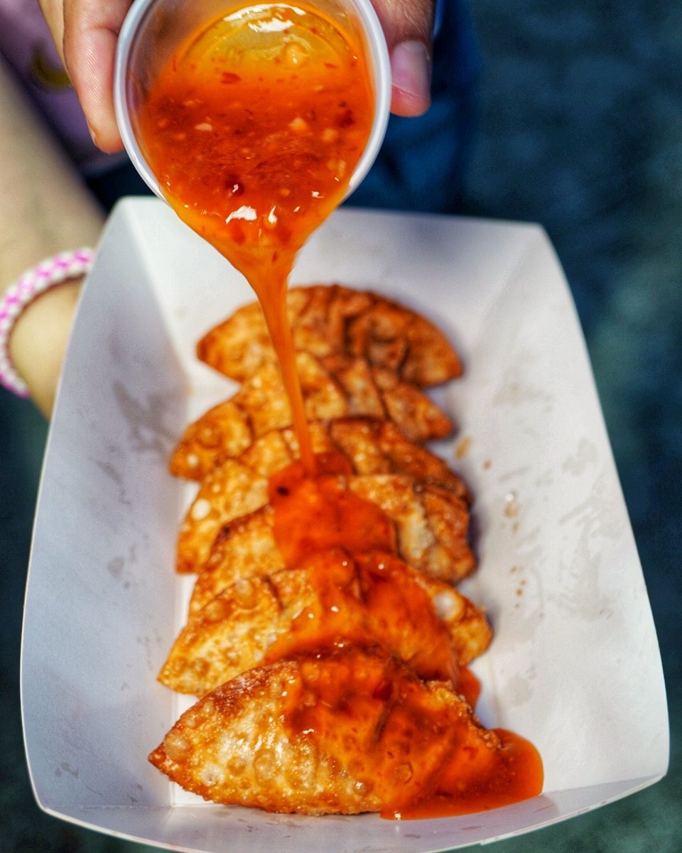 Crispy✅ 
Golden ✅ 
Delicious ✅

Our Kimchi dumplings go crazy. 🤪