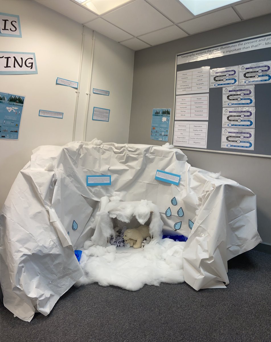 LamyaaKhammal's tweet photo. An inspiring Open Evening @QESLuton https://t.co/yUd6212fZi