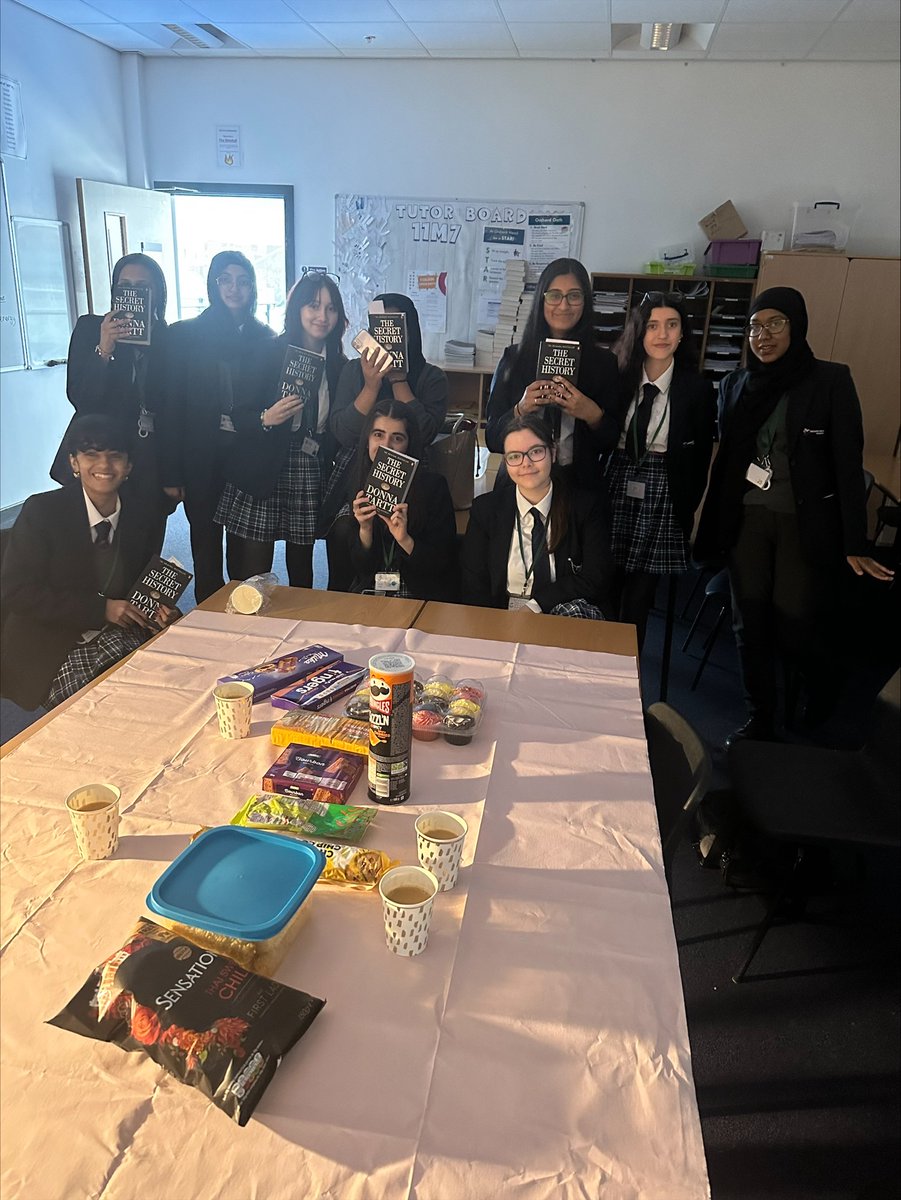 OrchardMead's tweet photo. The first ever meeting of the 'BookTok' club took place today lead by @Miss_NRoberts .A good book, a cup of tea and home baked snacks- what could be better? https://t.co/R0lrNxjyPD