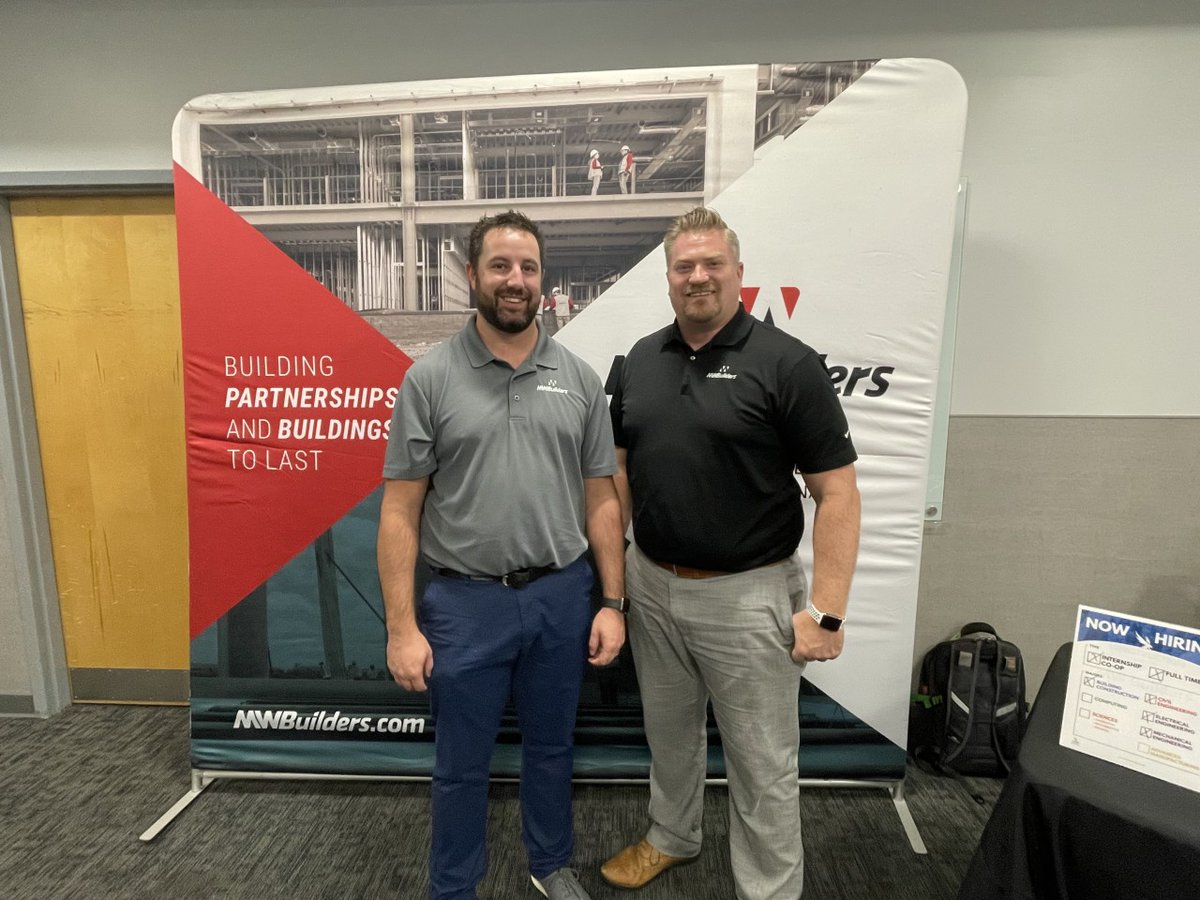 MWBuilders's tweet photo. Our teams are once again dividing and conquering! Today’s career fairs include @IndianaState and @UofNorthFlorida, and we can’t wait to see what students we’ll meet throughout the day. #MWBInterns #MoreToBlue #UniquelyUNF https://t.co/QTy7M5fQb3