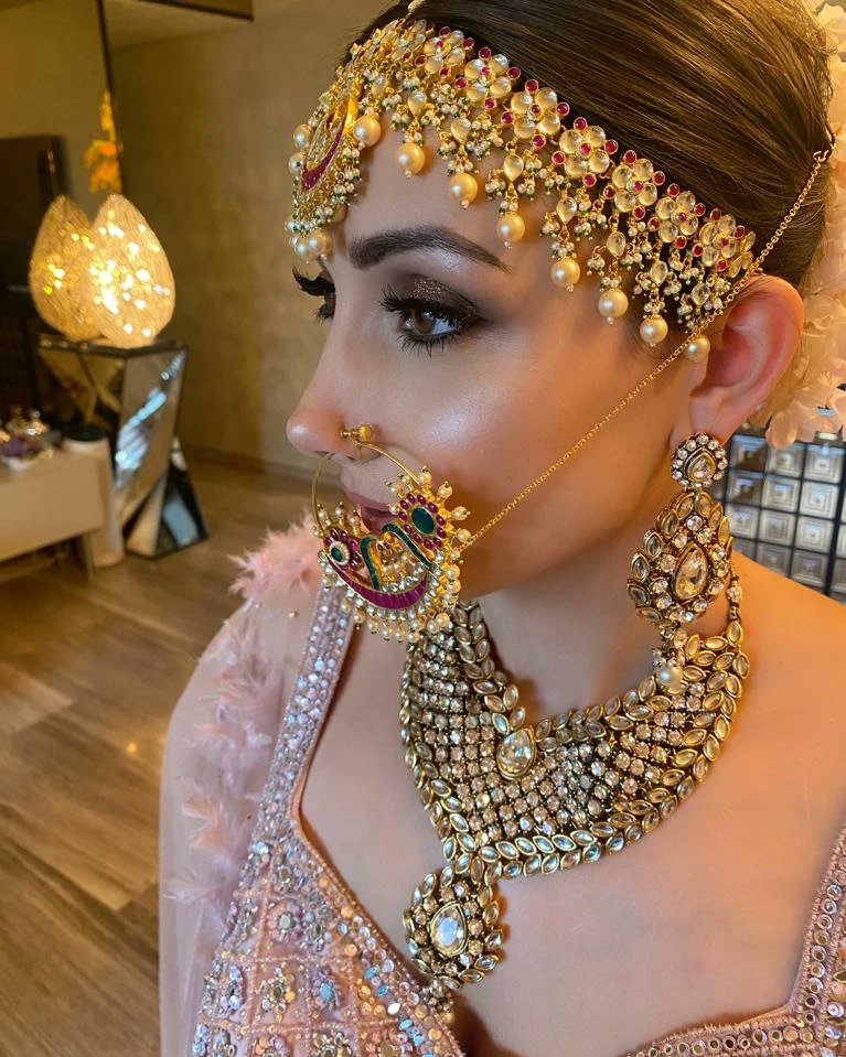 OjasRajani's tweet photo. Pastel Tones + Gold Hues = A Beautiful Look💖
@probeautyindia

Hair &amp; Makeup: @OjasRajani

#ojasrajani #ojasrajaniacademy #ojasrajanibrides #bridesofojas #makeupbyojas #probeautyindia #professionalbeautyindia #pasteltones #goldenhues #pastellook #pastel #makeuplook #makeup https://t.co/O6kH3FPXaV