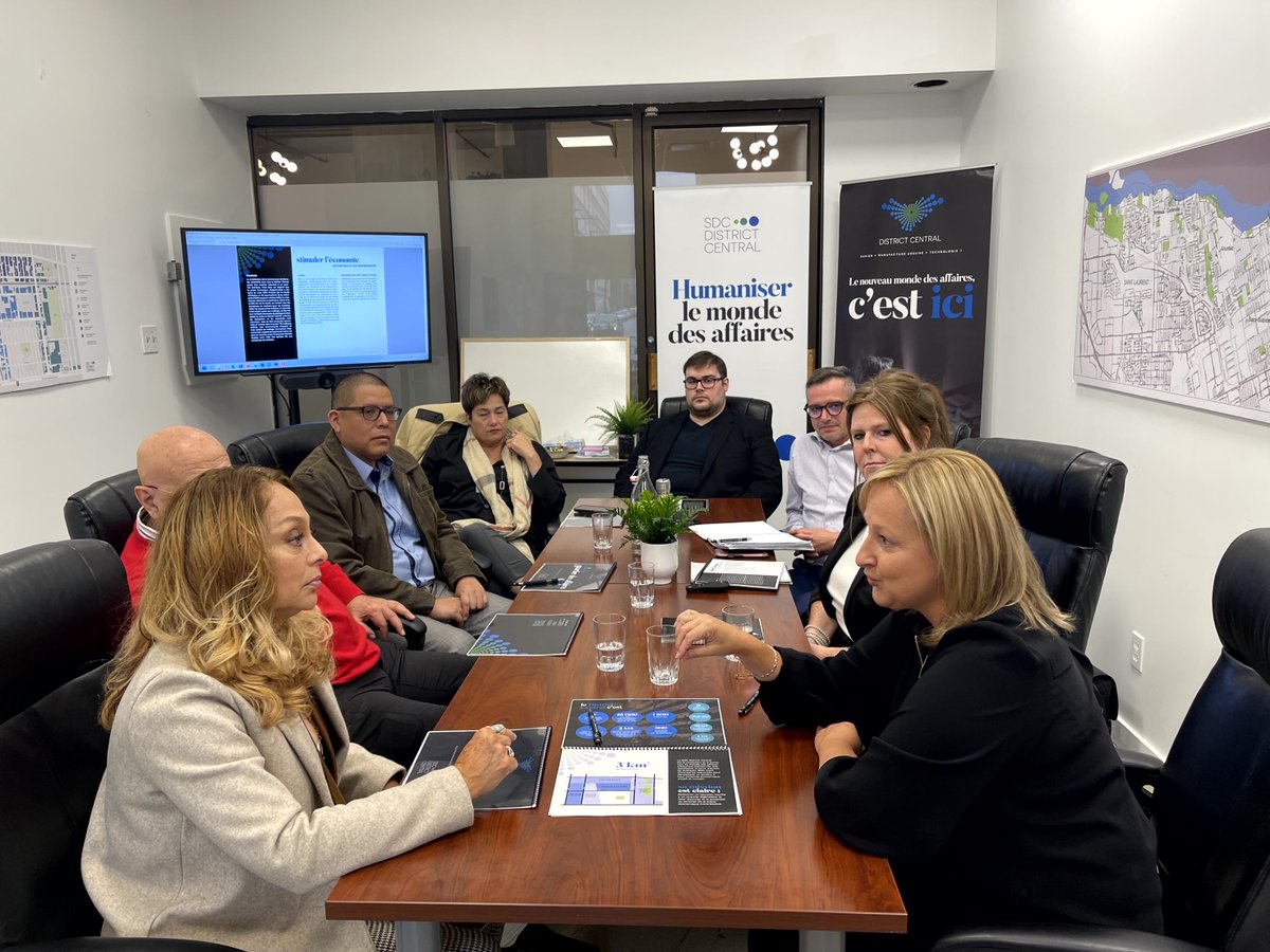 sdc_dc_mtl's tweet photo. L’équipe de la SDC a rencontré la candidate de la CAQ dans Acadie, Mme.@AcadieRosmeriOC. Les préoccupations quant à la connexion du quartier à des infrastructures de transport d’importance comme le REM ont été abordées. D’autres rencontres de candidats sont à venir. https://t.co/V19pF3M1HQ