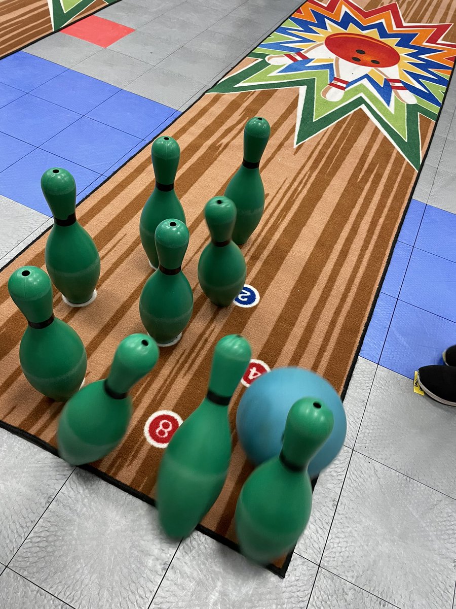 keithelePE's tweet photo. It’s bowling time at Keith!!!#thisiskeith #keithelepe https://t.co/v2qUCGwnh2
