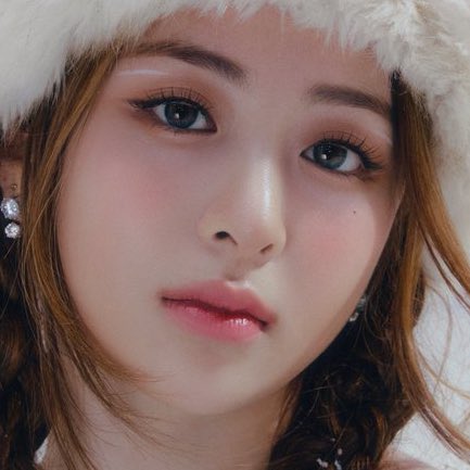 her face card never declines MY GODDDD