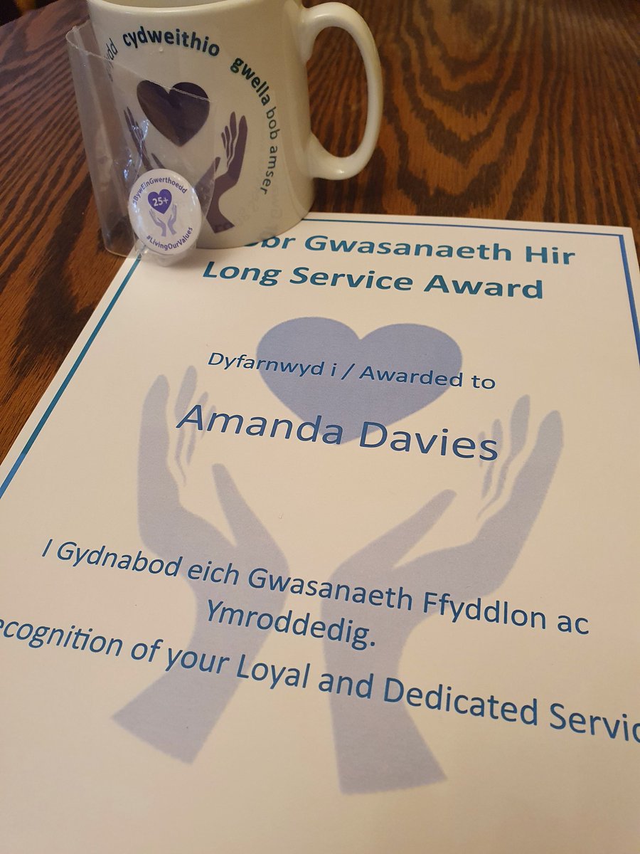 amandajdavies10's tweet photo. Today I received my 30 years Long Service Recognition certificate from  @SwanseabayNHS 
A lovely afternoon of thanks &amp; appreciation
So nice too to catch up with people in person. 
#LSR22 #NHS https://t.co/sjVoJYoeYA