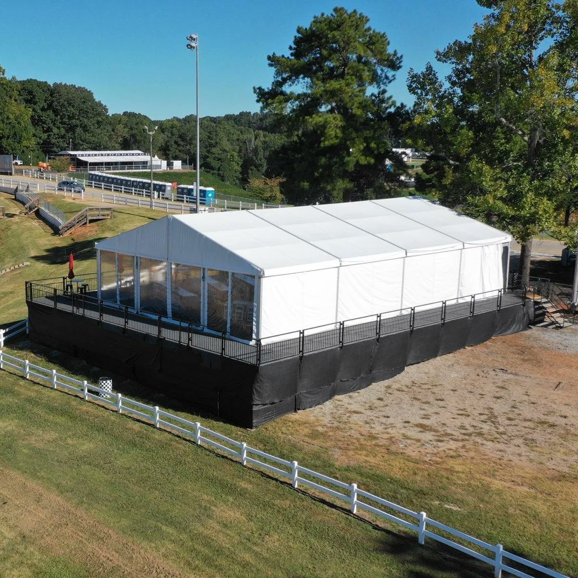 LosbergerUS's tweet photo. Elevated state of mind 💙💚

⛺️ Losberger De Boer 12m x 20m by @classictents

Flooring: @GraniteInd

#LosbergerDeBoer #losberger #tents #tentstructure #structures #clearspan #tentprofs #eventprofs #tentrentals #elevatedflooring #flooring https://t.co/0vcc1ozOHY