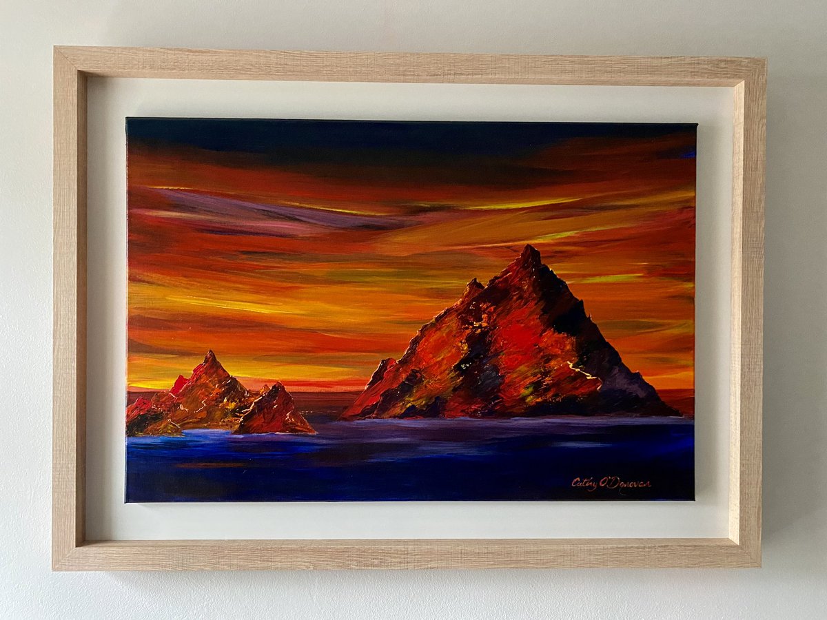 CathyODonovan1's tweet photo. “Skellig September Sunset” #mixedmedia 90 x 70cm https://t.co/GYsxaO2qPY