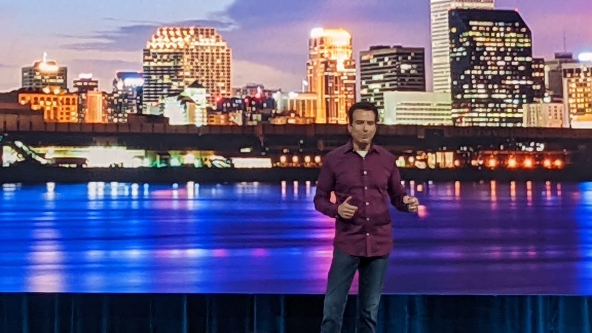 At #AU2022, 9 thousand in person and another 10+ thousand on line. HUGE!