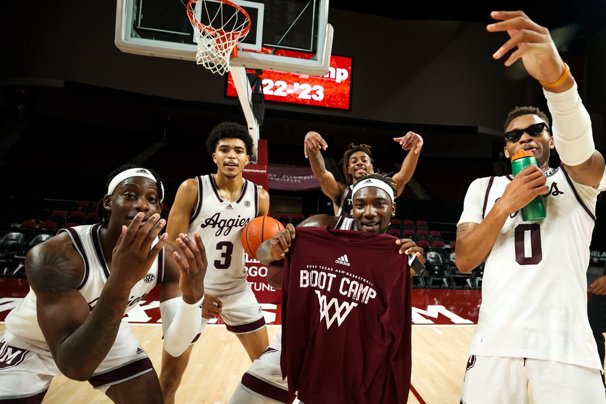 aggiembk's tweet photo. Learned a lot about this group.

Boot Camp: Game Day ✅🏁👍

#GigEm https://t.co/fEuK0rJ8Wy
