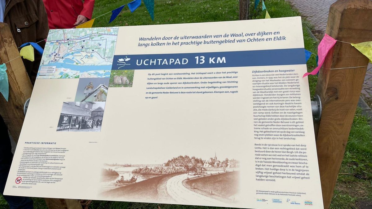 wsrivierenland's tweet photo. Weinig dorpen zijn door de eeuwen heen zo vaak getroffen door een dijkdoorbraak als #Ochten. Oude dijken en prachtige 'wielen' getuigen ervan. Een nieuw #klompenpad voert deels over ons terrein. #watdoenwij
Verken de route op >> https://t.co/yp6tSvxjE3 https://t.co/kGFy23FzDm