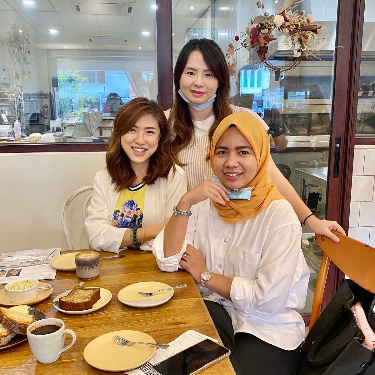 Late Breakfast with My Pretty Lady Boss #partner #bestie #teamworkmakesthedreamwork