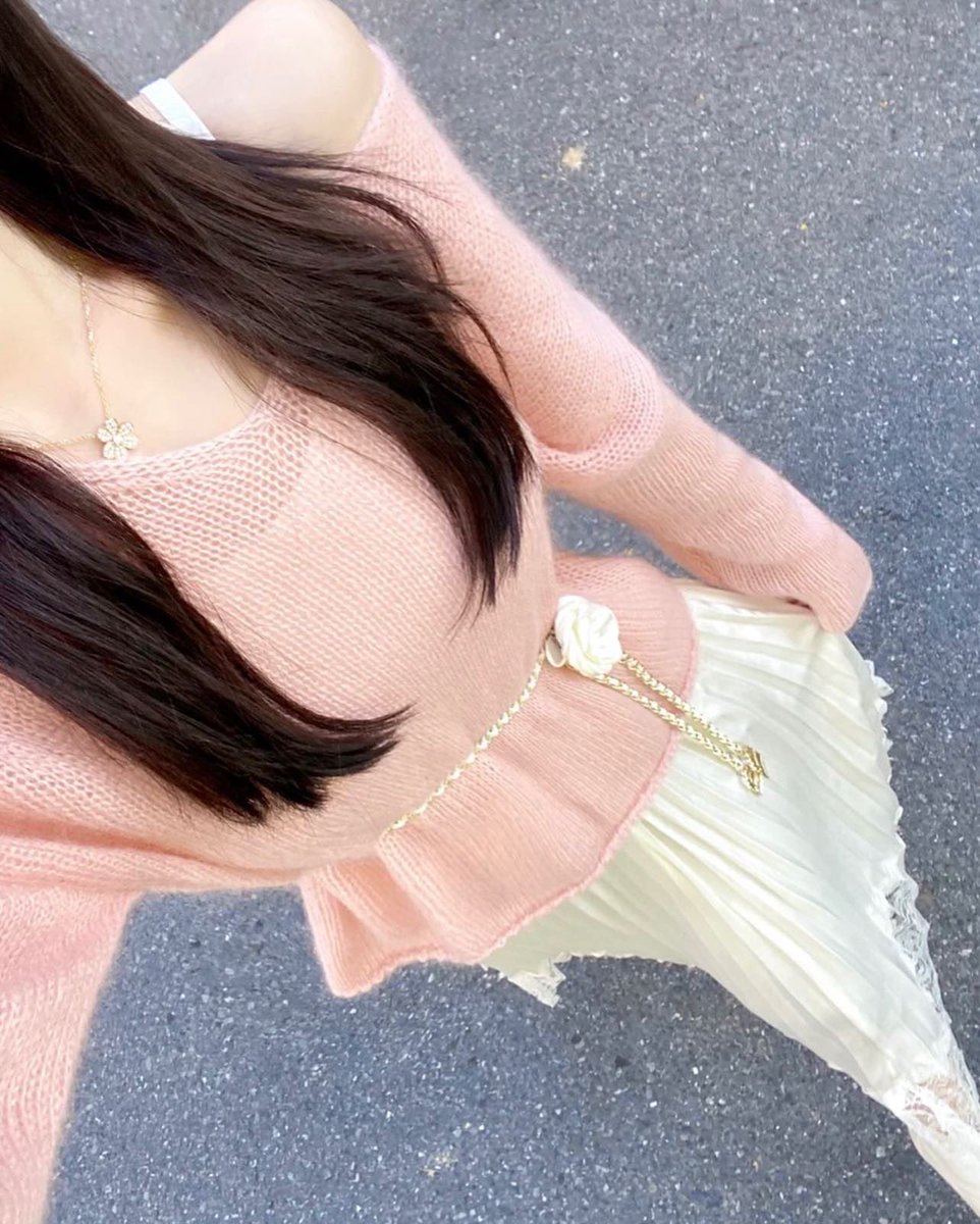 Anna1986210AA's tweet photo. I'm really tired. I feel so comfortable in this way. https://t.co/QhXilpLI15