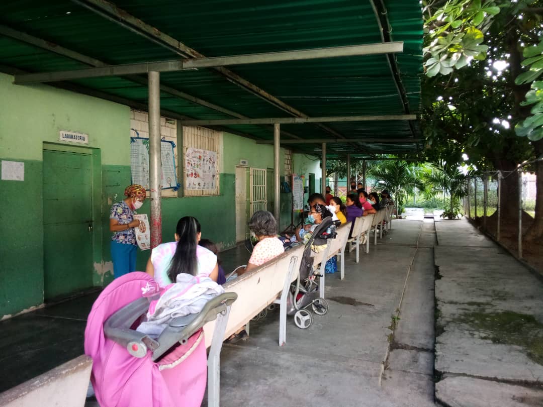 psBucalCbbo22's tweet photo. Hoy #27Sept nuestros servicios activos del #SPNP en los 14 municipios del estado Carabobo, siguiendo y cumpliendo las políticas de Salud de nuestro Presidente @NicolasMaduro @MagaGutierrezV @rafaellacava10 @caraboboinsalud @CaraboboGB @MinSaludVE https://t.co/zzba3E8dgS