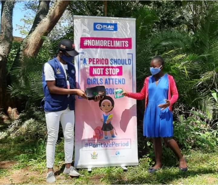 blessednhodza's tweet photo. Breaking myths and misconceptions around Menstrual Health Management. There is no harm in boys/men buying sanitary wear for their female counterparts. 

#NoMoreLimits #PositivePeriod @arfzimbabwe @gp_zim @PlanZimbabwe @ZNCWC @rncypt https://t.co/5GGR2oaBad