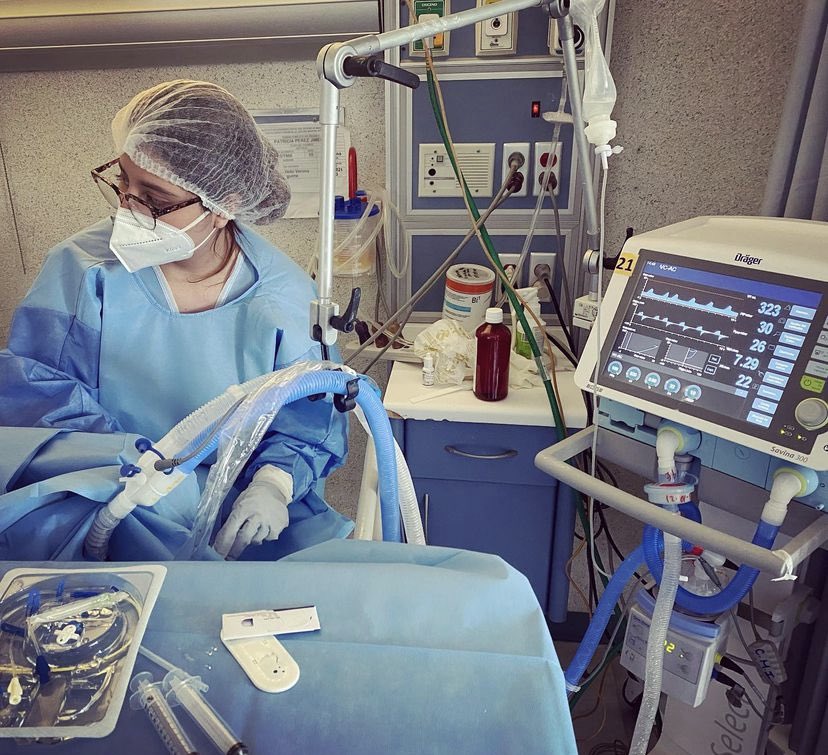 Lissfenidato's tweet photo. Women can do anything a man can do… But we can do it in high heels 💁🏻‍♀️   @AraceliGlez18 

#WomenInCardiology @global_wic #WomenInMedicine 
#Cardiotwitter @WomenAs1 https://t.co/MvHGSOMOAe